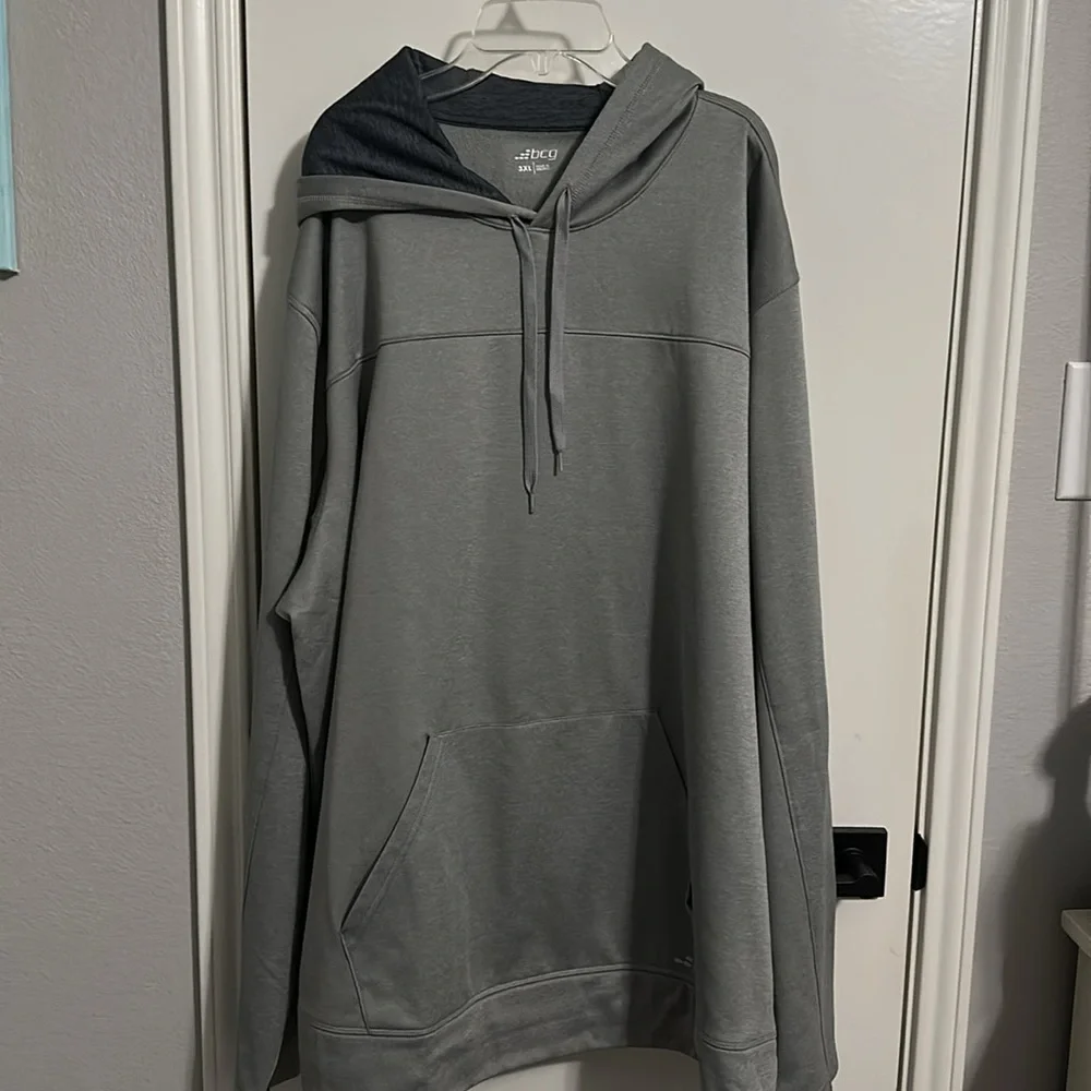 BCG Gray Sweatshirt Classic Pullover with front pocket 100% soft polyester gray - Picture 2 of 4